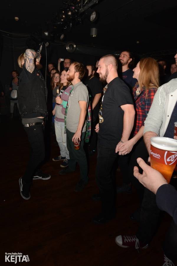 Vyprodané Rock Café: The Rumjacks se vrátili do Prahy