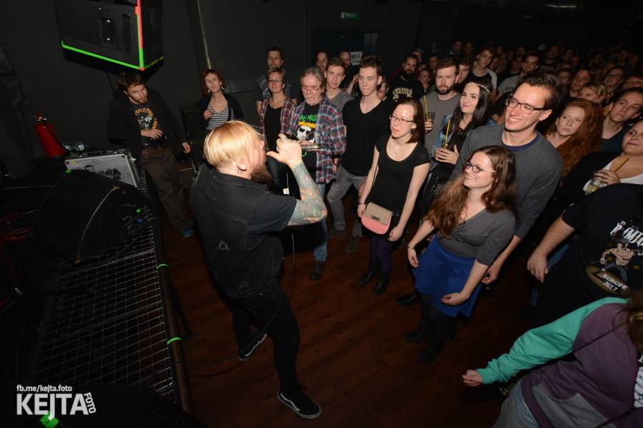 Vyprodané Rock Café: The Rumjacks se vrátili do Prahy