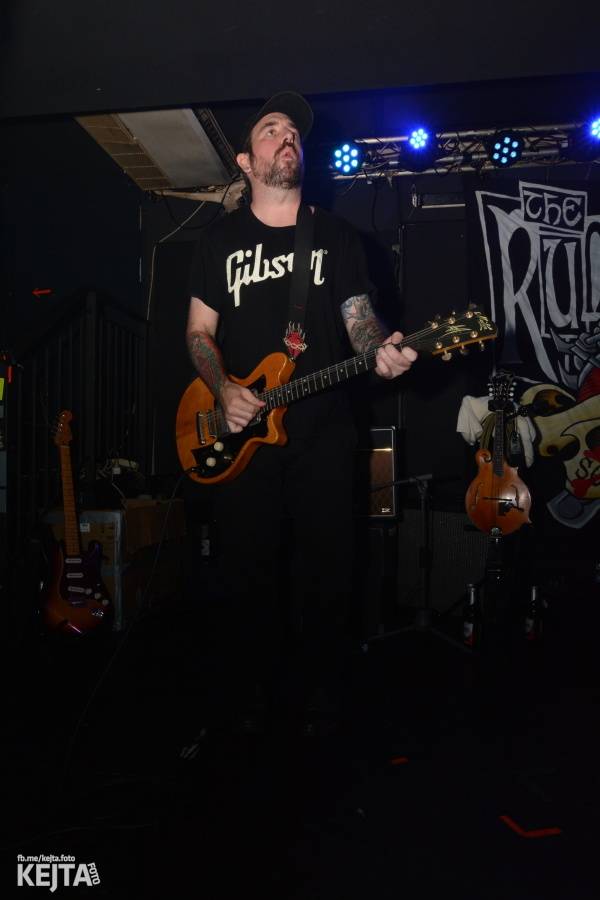 Vyprodané Rock Café: The Rumjacks se vrátili do Prahy