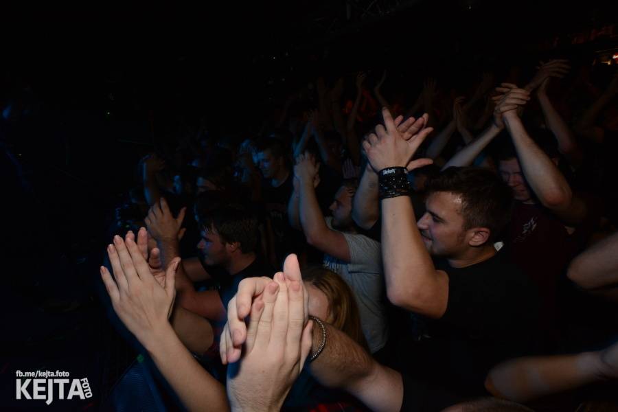 Vyprodané Rock Café: The Rumjacks se vrátili do Prahy