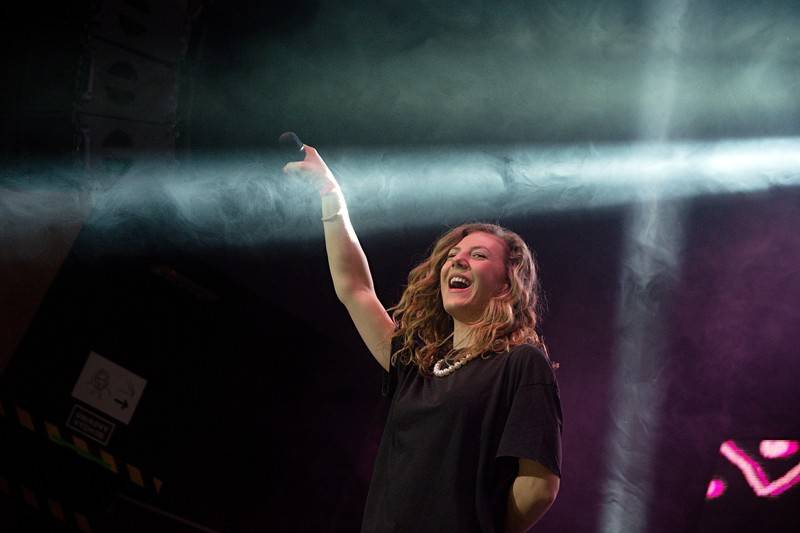 Lenny i napodruhé předvedla parádní show ve vyprodané Roxy