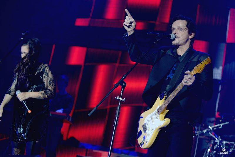 Chinaski naservírovali vyprodané O2 areně hity a zatančili tanec haka