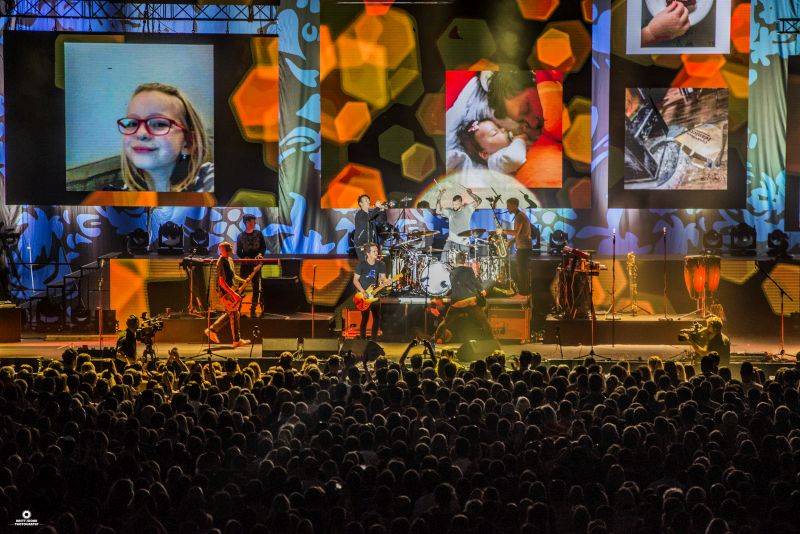 Chinaski naservírovali vyprodané O2 areně hity a zatančili tanec haka