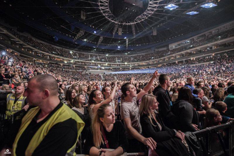 Chinaski naservírovali vyprodané O2 areně hity a zatančili tanec haka