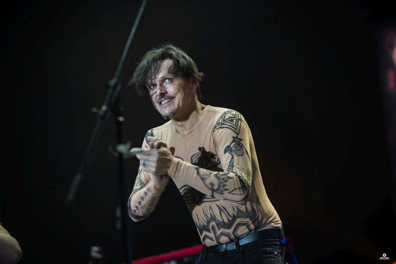 Chinaski naservírovali vyprodané O2 areně hity a zatančili tanec haka