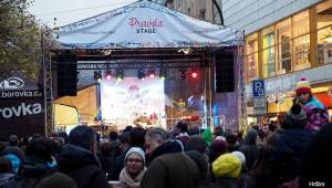 Festival svobody ovládl Prahu, na Václaváku zpívali Aneta Langerová, Zrní, Emma Smetana nebo Kapitán Demo
