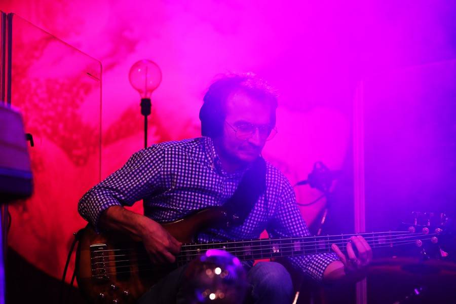 David Koller dostal v Brně za skvělý výkon hromadu kalhotek a podprsenku