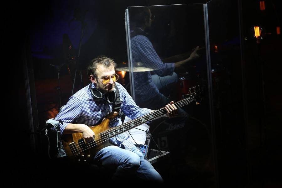 David Koller dostal v Brně za skvělý výkon hromadu kalhotek a podprsenku