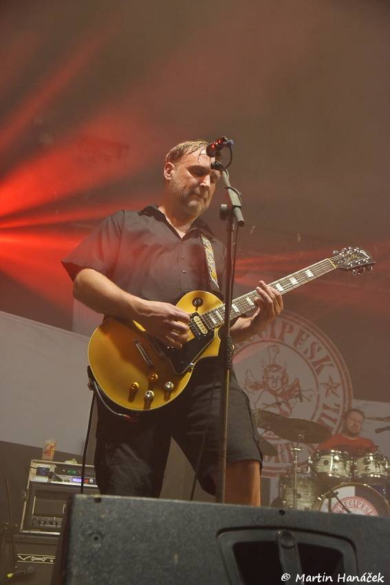 Na státní svátek řádili v plzeňské Šeříkovce Krucipüsk