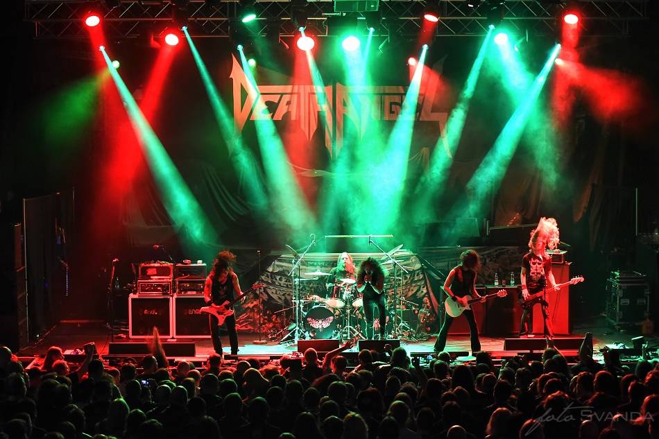 Testament řádil v brněnském Sonu