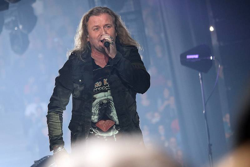 Kabát přivezl do Brna oheň i sníh