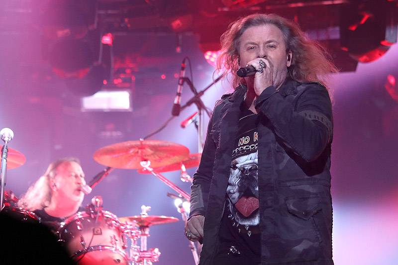 Kabát přivezl do Brna oheň i sníh