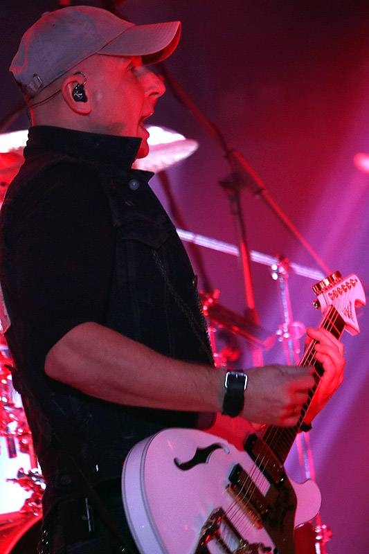 Kabát přivezl do Brna oheň i sníh