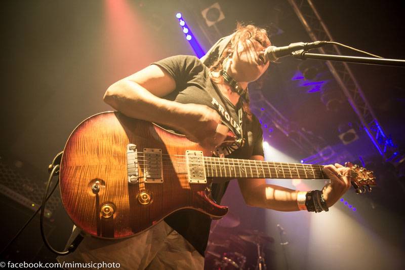 Energie sálající z Gaia Mesiah zbořila Lucerna Music Bar