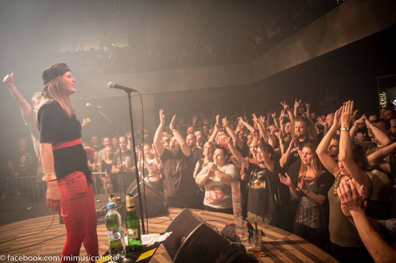 Energie sálající z Gaia Mesiah zbořila Lucerna Music Bar