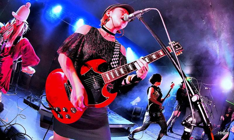 Na podzimním Mighty Sounds vystoupili Oreskaband z Japonska i američtí The Toasters