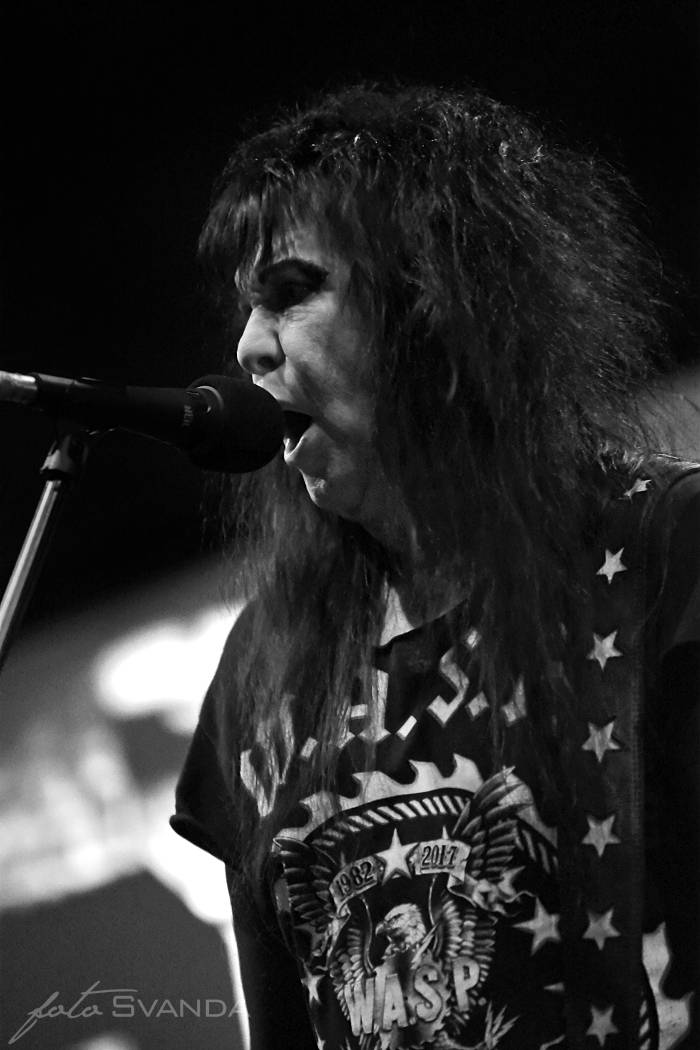 W.A.S.P. v Hluku připomněl desku The Crimson Idol a přihodil i další hity