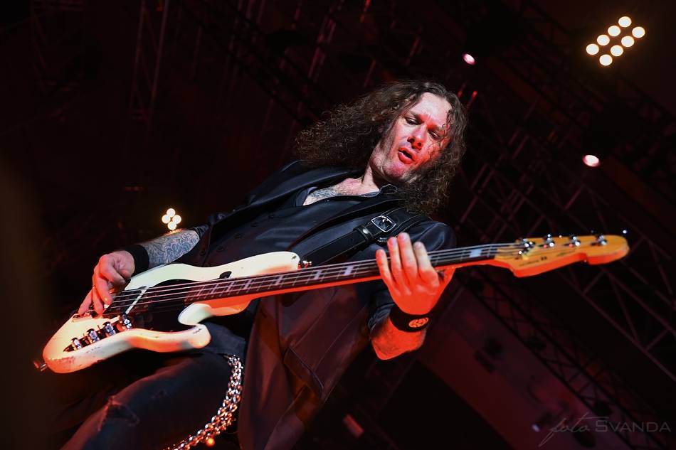 Helloween v Praze: Tříhodinová show připomněla zásadní milníky v historii kapely