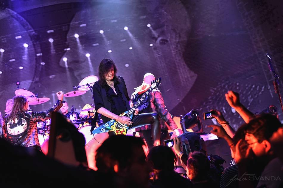 Helloween v Praze: Tříhodinová show připomněla zásadní milníky v historii kapely