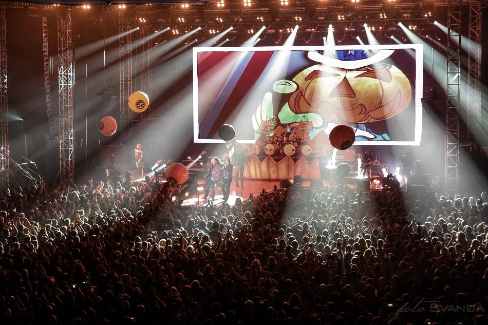 Helloween v Praze: Tříhodinová show připomněla zásadní milníky v historii kapely