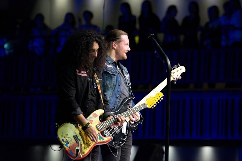 Marek Ztracený přivedl na výroční koncert do Fora Karlín i Karla Gotta