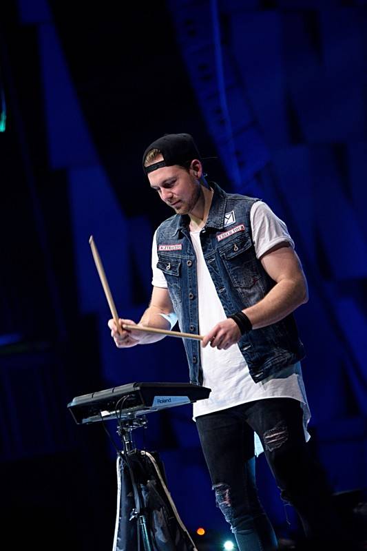 Marek Ztracený přivedl na výroční koncert do Fora Karlín i Karla Gotta