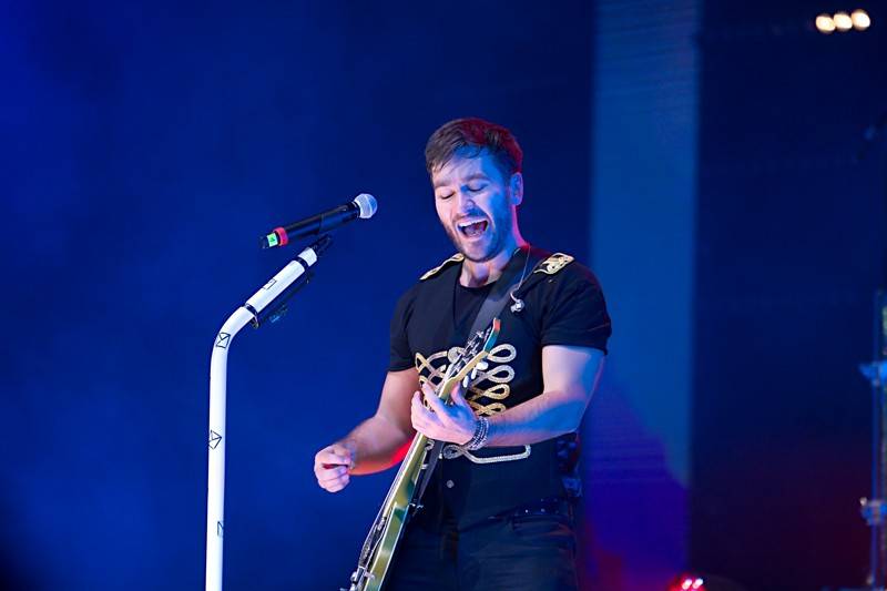 Marek Ztracený přivedl na výroční koncert do Fora Karlín i Karla Gotta