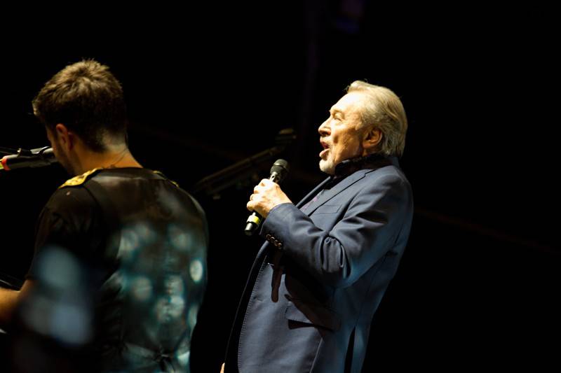 Marek Ztracený přivedl na výroční koncert do Fora Karlín i Karla Gotta