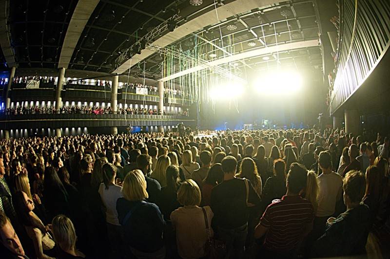 Marek Ztracený přivedl na výroční koncert do Fora Karlín i Karla Gotta