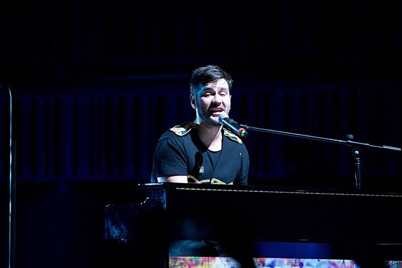 Marek Ztracený přivedl na výroční koncert do Fora Karlín i Karla Gotta