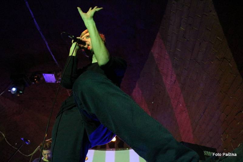 V Jaroměři řádili Ventolin a Midi Lidi, diváky rozveselili