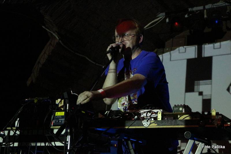 V Jaroměři řádili Ventolin a Midi Lidi, diváky rozveselili