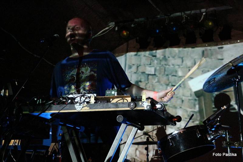 V Jaroměři řádili Ventolin a Midi Lidi, diváky rozveselili