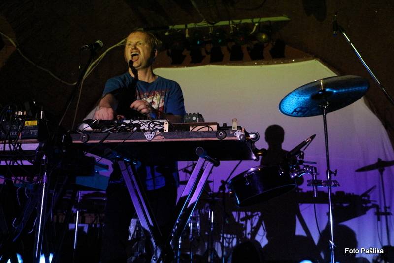 V Jaroměři řádili Ventolin a Midi Lidi, diváky rozveselili