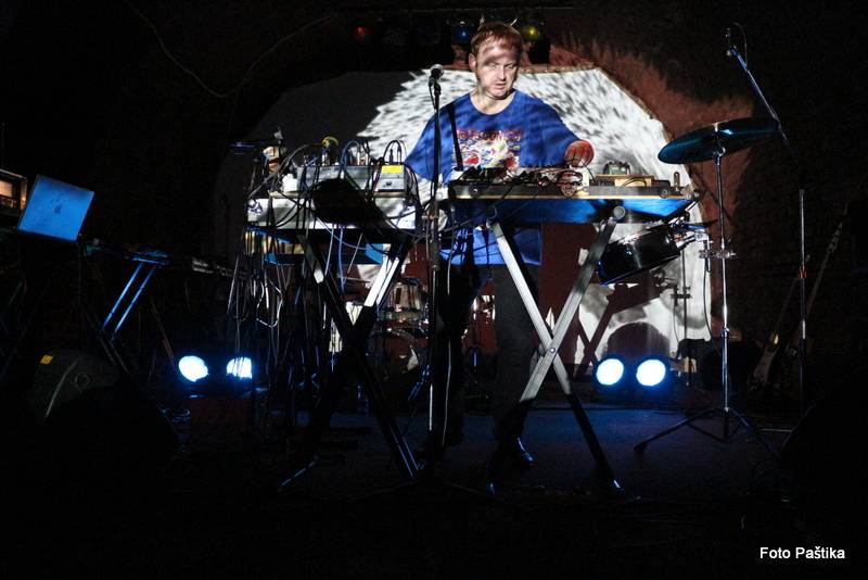 V Jaroměři řádili Ventolin a Midi Lidi, diváky rozveselili