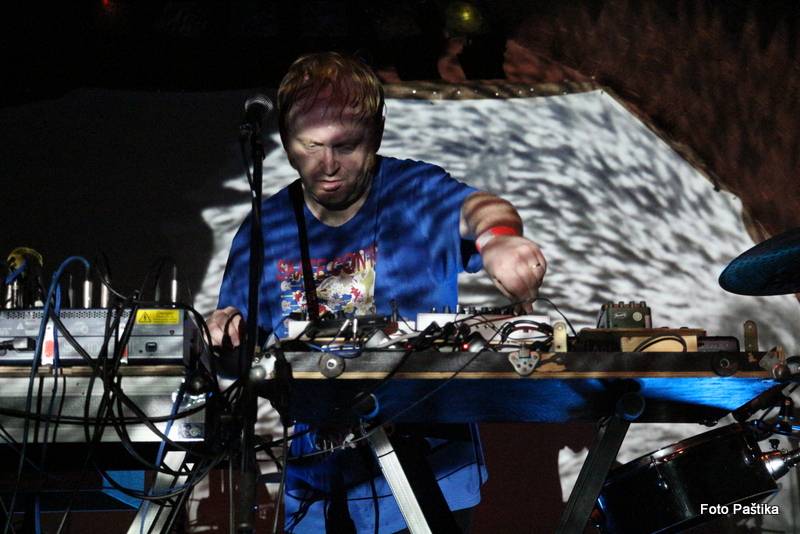 V Jaroměři řádili Ventolin a Midi Lidi, diváky rozveselili