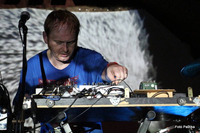 V Jaroměři řádili Ventolin a Midi Lidi, diváky rozveselili