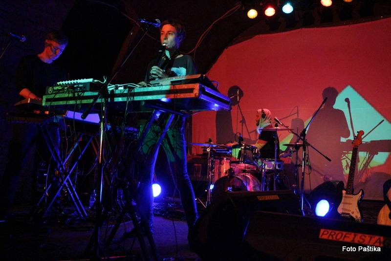 V Jaroměři řádili Ventolin a Midi Lidi, diváky rozveselili