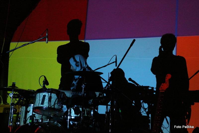 V Jaroměři řádili Ventolin a Midi Lidi, diváky rozveselili