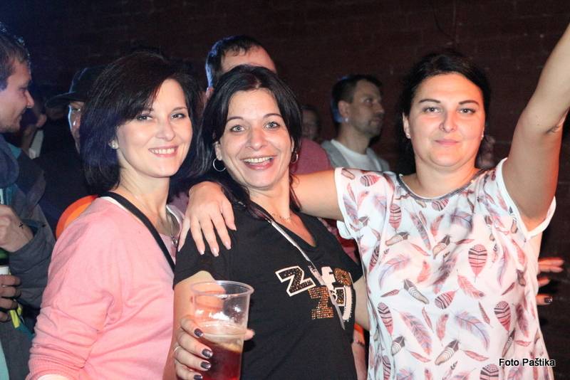 V Jaroměři řádili Ventolin a Midi Lidi, diváky rozveselili