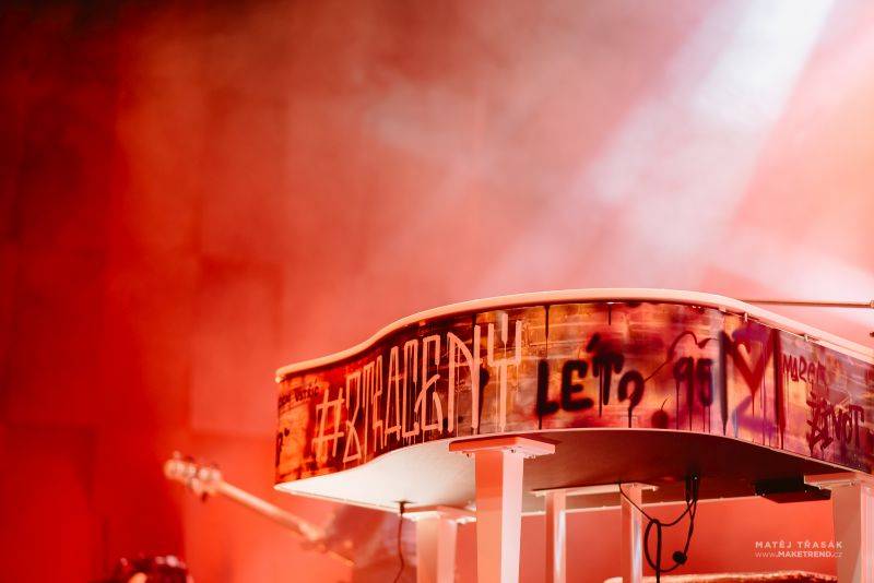 Marek Ztracený oslavoval ve Foru Karlín ve velkém stylu, gratulovali i Karel Gott a Marta Jandová