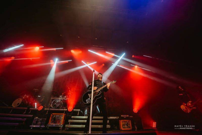 Marek Ztracený oslavoval ve Foru Karlín ve velkém stylu, gratulovali i Karel Gott a Marta Jandová