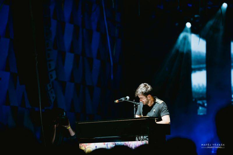 Marek Ztracený oslavoval ve Foru Karlín ve velkém stylu, gratulovali i Karel Gott a Marta Jandová