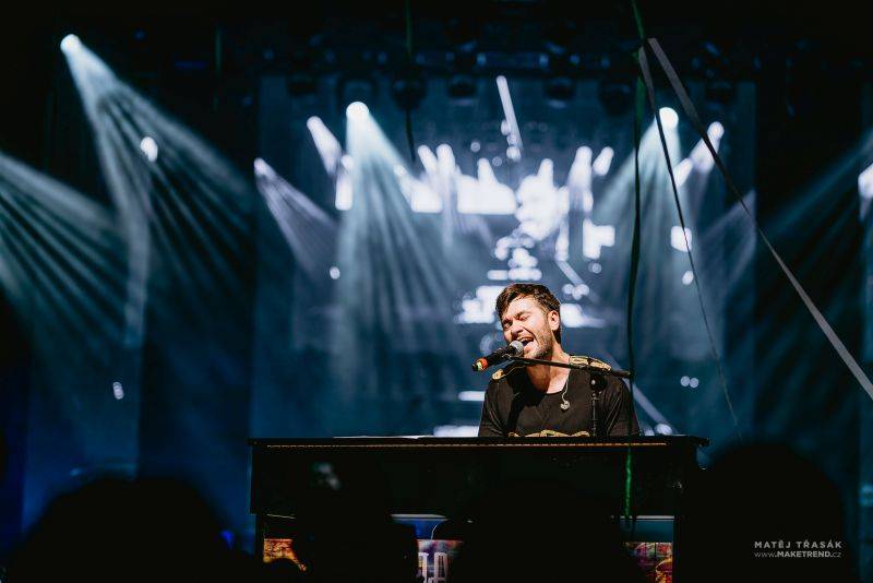 Marek Ztracený oslavoval ve Foru Karlín ve velkém stylu, gratulovali i Karel Gott a Marta Jandová