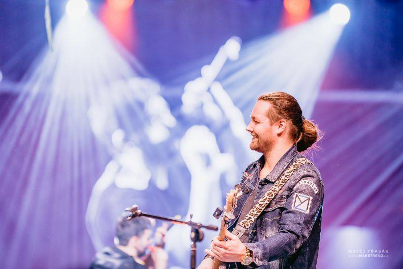 Marek Ztracený oslavoval ve Foru Karlín ve velkém stylu, gratulovali i Karel Gott a Marta Jandová