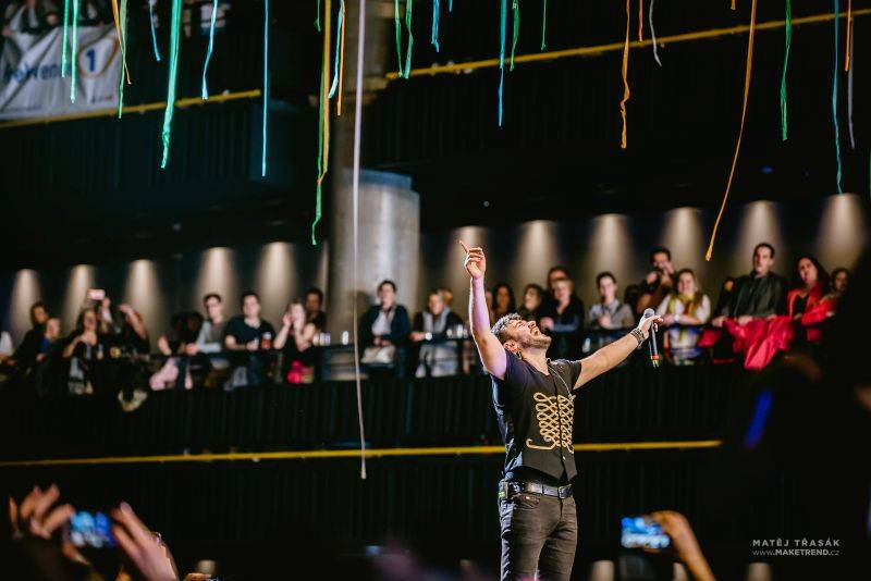 Marek Ztracený oslavoval ve Foru Karlín ve velkém stylu, gratulovali i Karel Gott a Marta Jandová