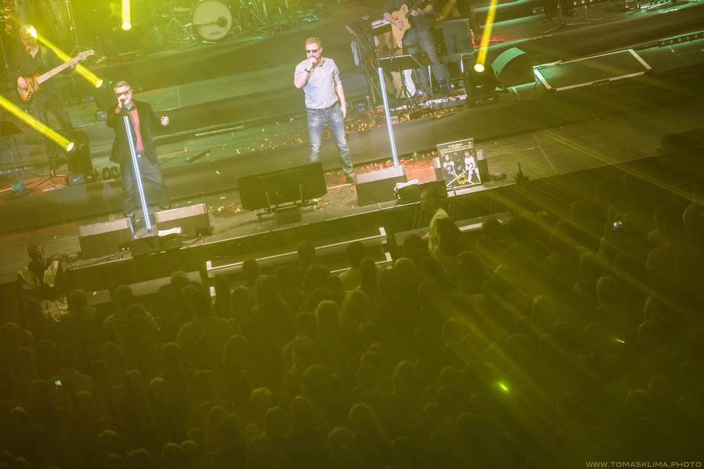 Těžkej Pokondr oslavil ve Foru Karlín 21 let působení, gratulovali Lukáš Pavlásek nebo Martin Dejdar