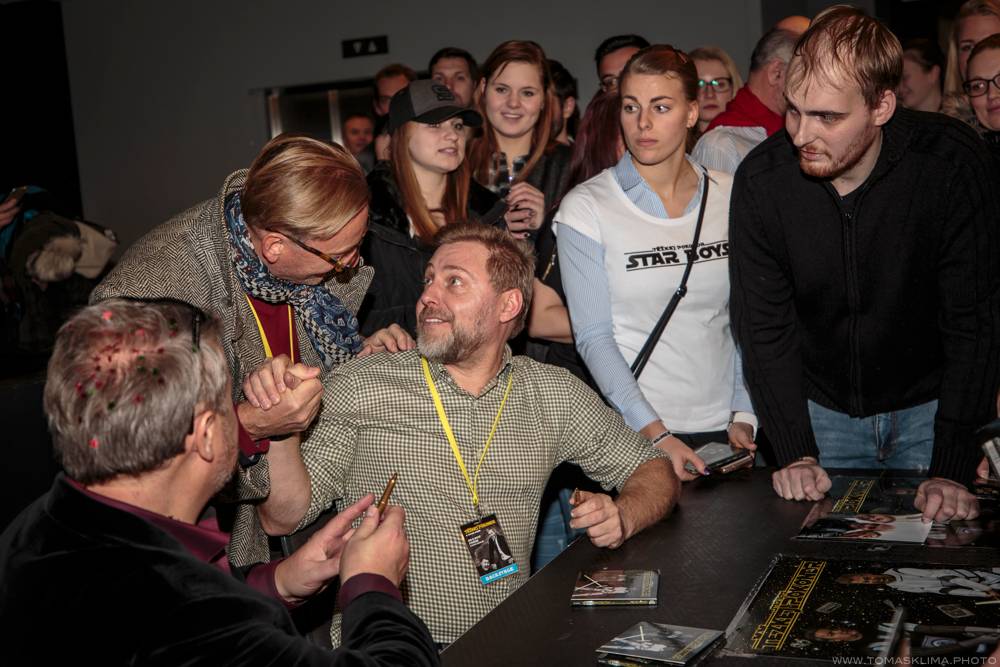 Těžkej Pokondr oslavil ve Foru Karlín 21 let působení, gratulovali Lukáš Pavlásek nebo Martin Dejdar