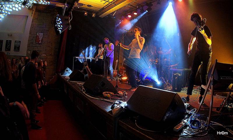 Jiskřící Zrní hráli v Poličce téměř na domácí půdě 