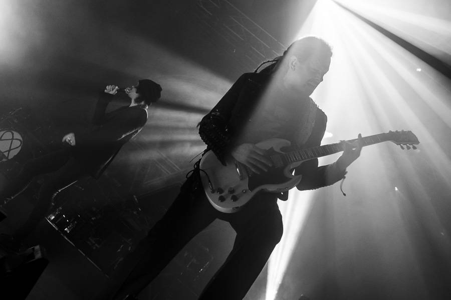 HIM se rozloučili s pražskými fanoušky, Forum Karlín praskalo ve švech